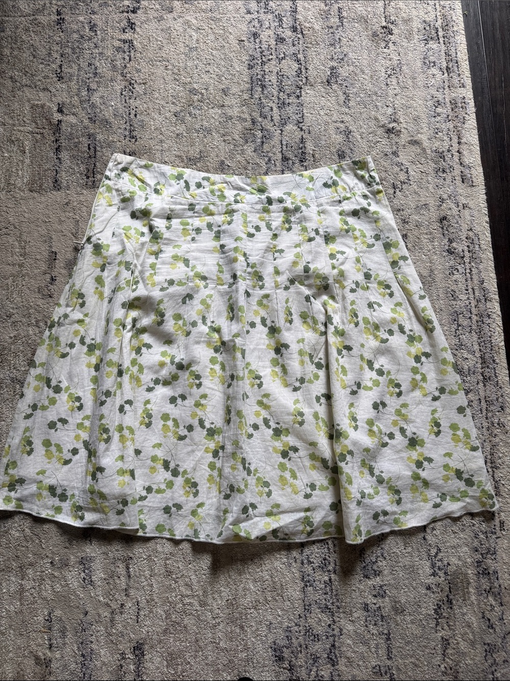 American Eagle Women's White Floral A-Line Skirt - Green Print